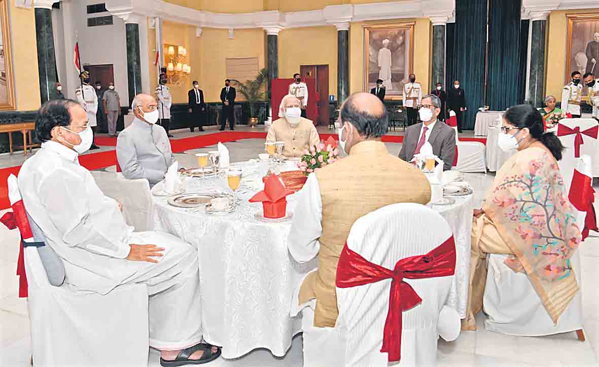 పార్లమెంటులో చర్చలేవి?