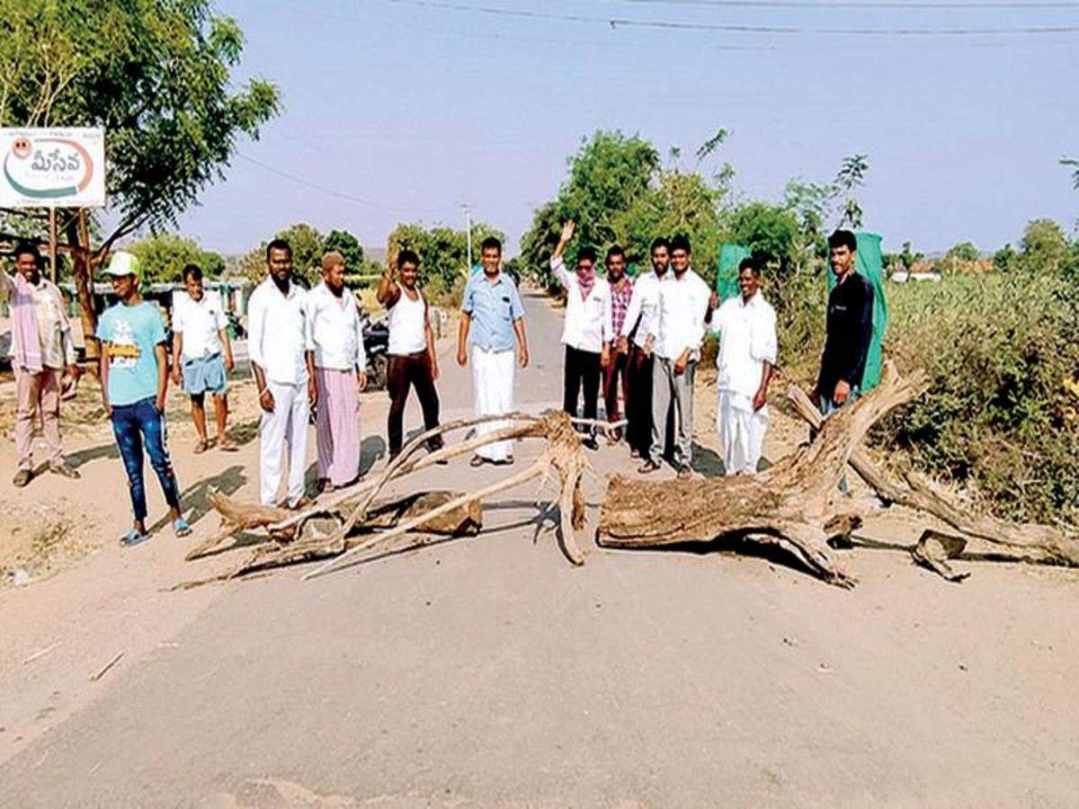 కవాడిపల్లిలో పదిరోజులు లాక్‌డౌన్‌