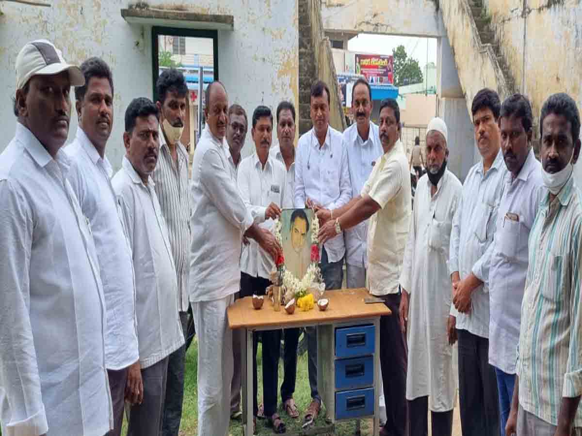 Madhira | మధిరలో ఘనంగా రాజీవ్‌గాంధీ జయంతి వేడుకలు..