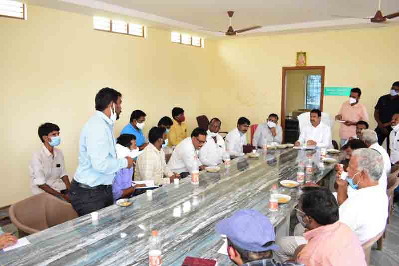 అభివృద్ధి పనులు వేగవంతం చేయాలి