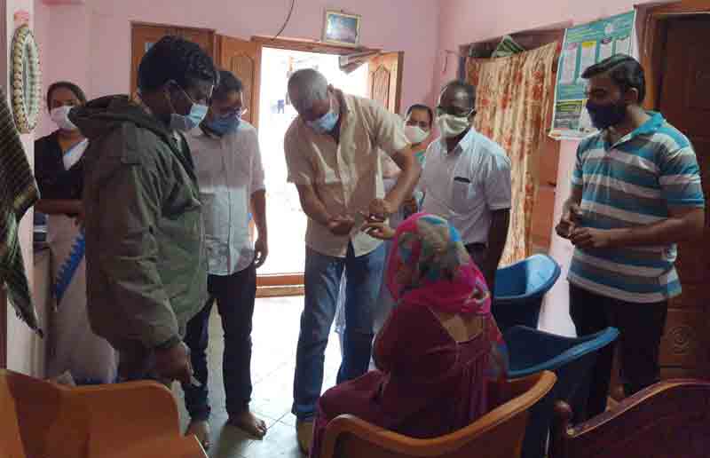 వైద్యసిబ్బంది అప్రమత్తంగా ఉండాలి