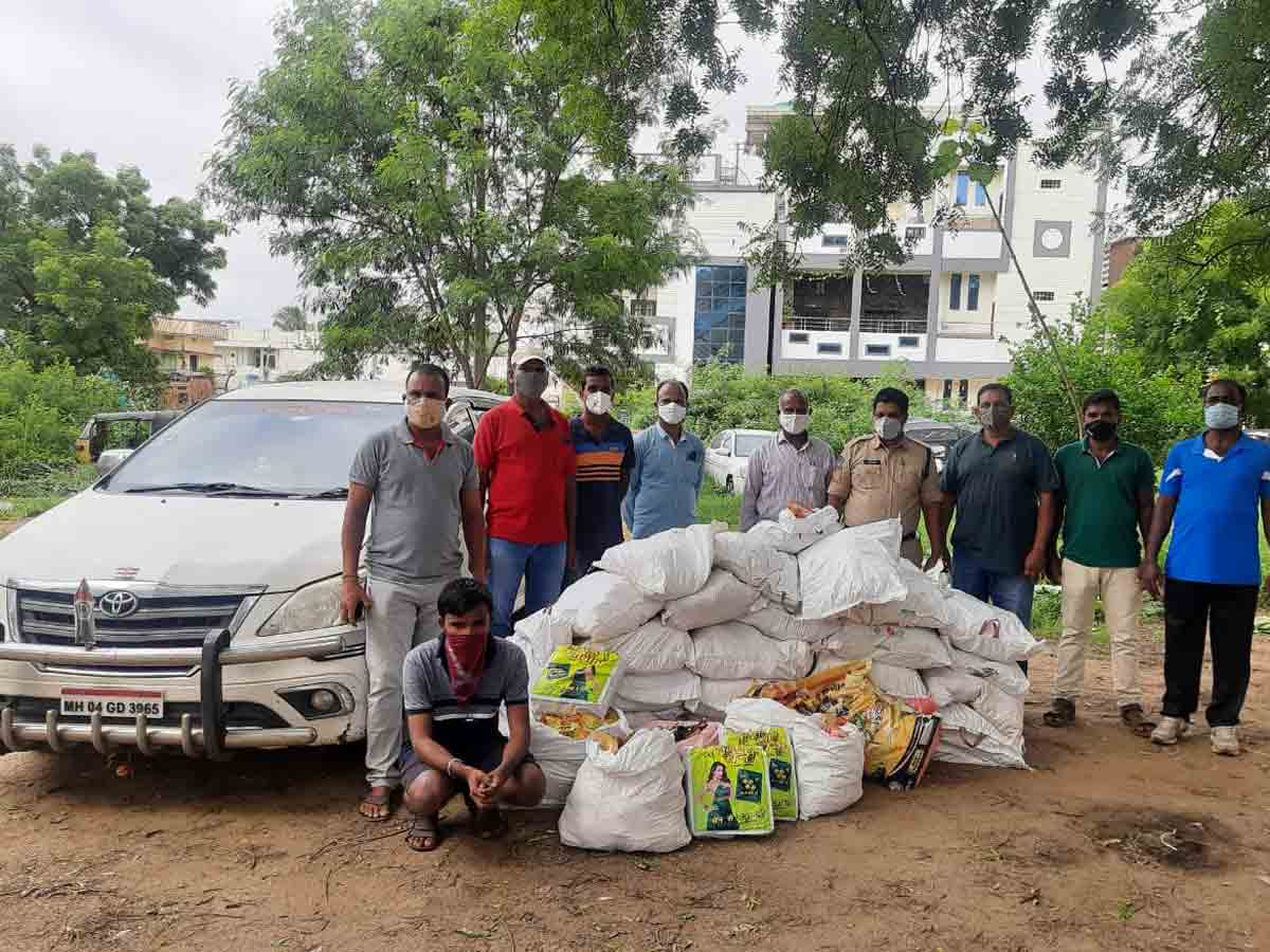 జడ్చర్లలో భారీగా గుట్కా పట్టివేత