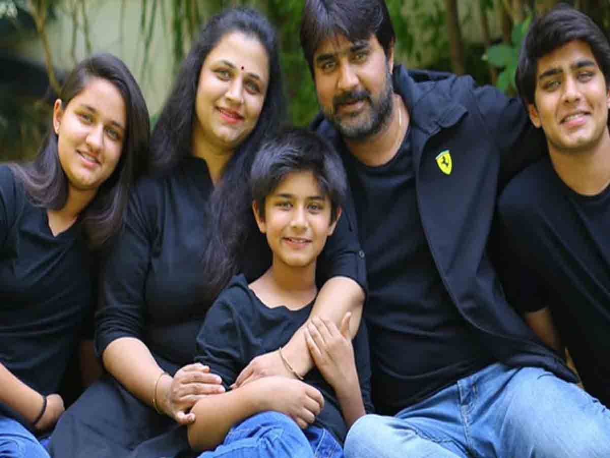 Medha: శ్రీకాంత్ -ఊహా కూతురు వెండితెర‌కు ప‌రిచ‌యం కాబోతుందా?