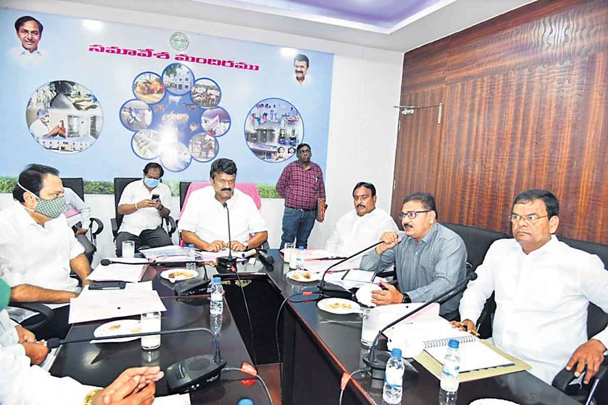 2 కోట్లతో బడుల్లో వసతులు