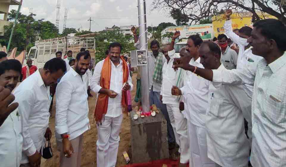 గ్రామాల అభివృద్ధికి ప్రభుత్వం కృషి