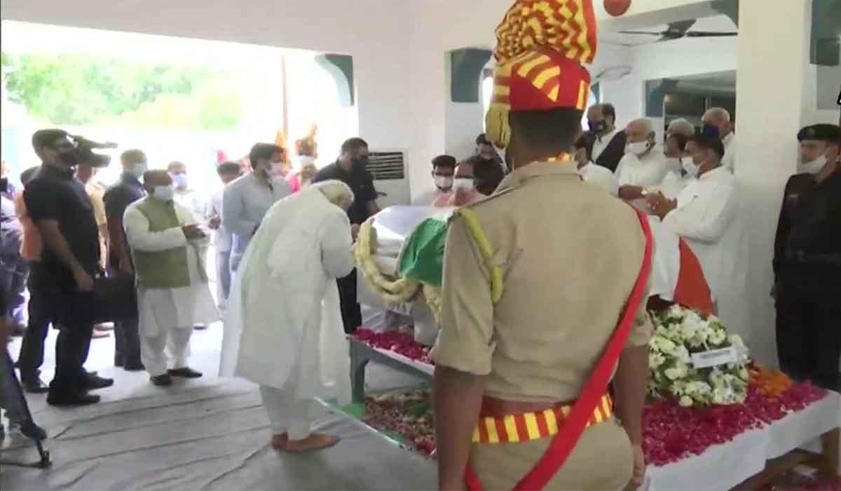 Kalyan Singh: క‌ళ్యాణ్ సింగ్‌కు నివాళుల‌ర్పించిన ప్ర‌ధాని మోదీ