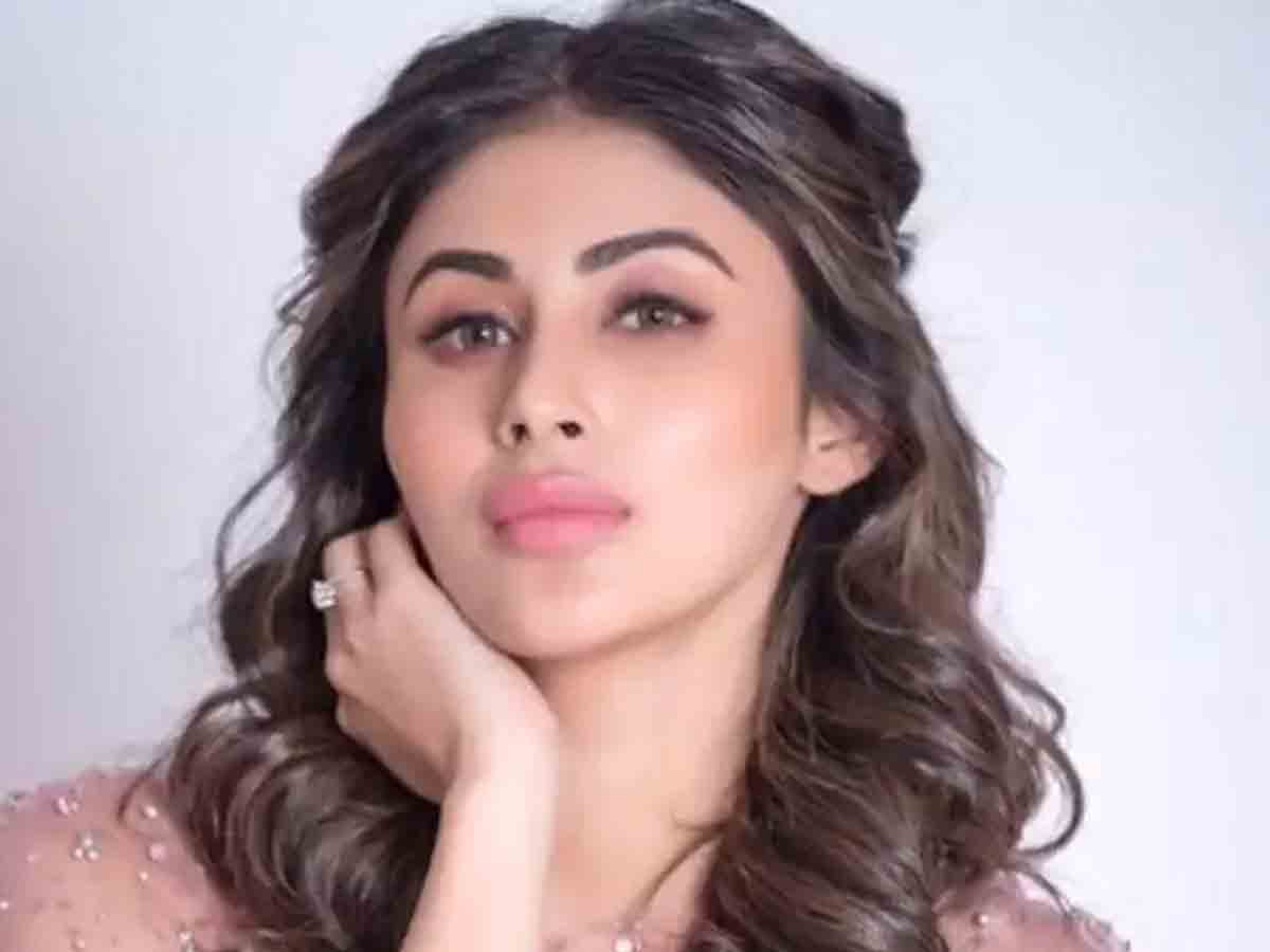 Mouni Roy: మాల్దీవుల్లో మౌనీ రాయ్‌..  ఇన్‌స్టాలో బీచ్ ఫోటోలు