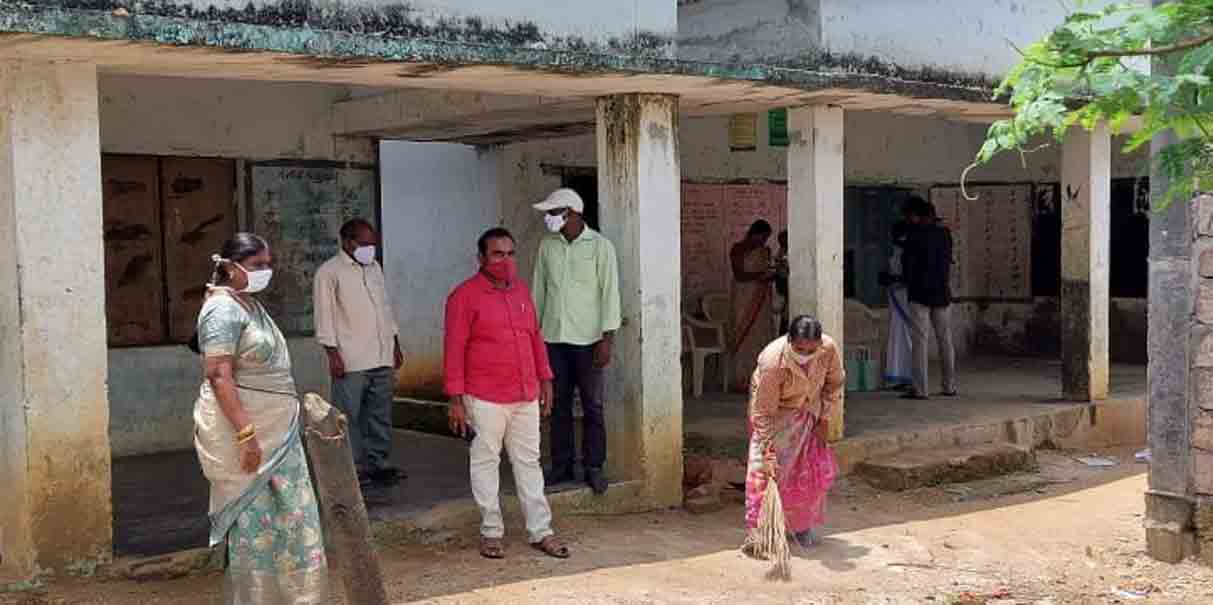 Kothagudem district | పాఠశాలల్లో మౌలిక సదుపాయాలు కల్పించండి