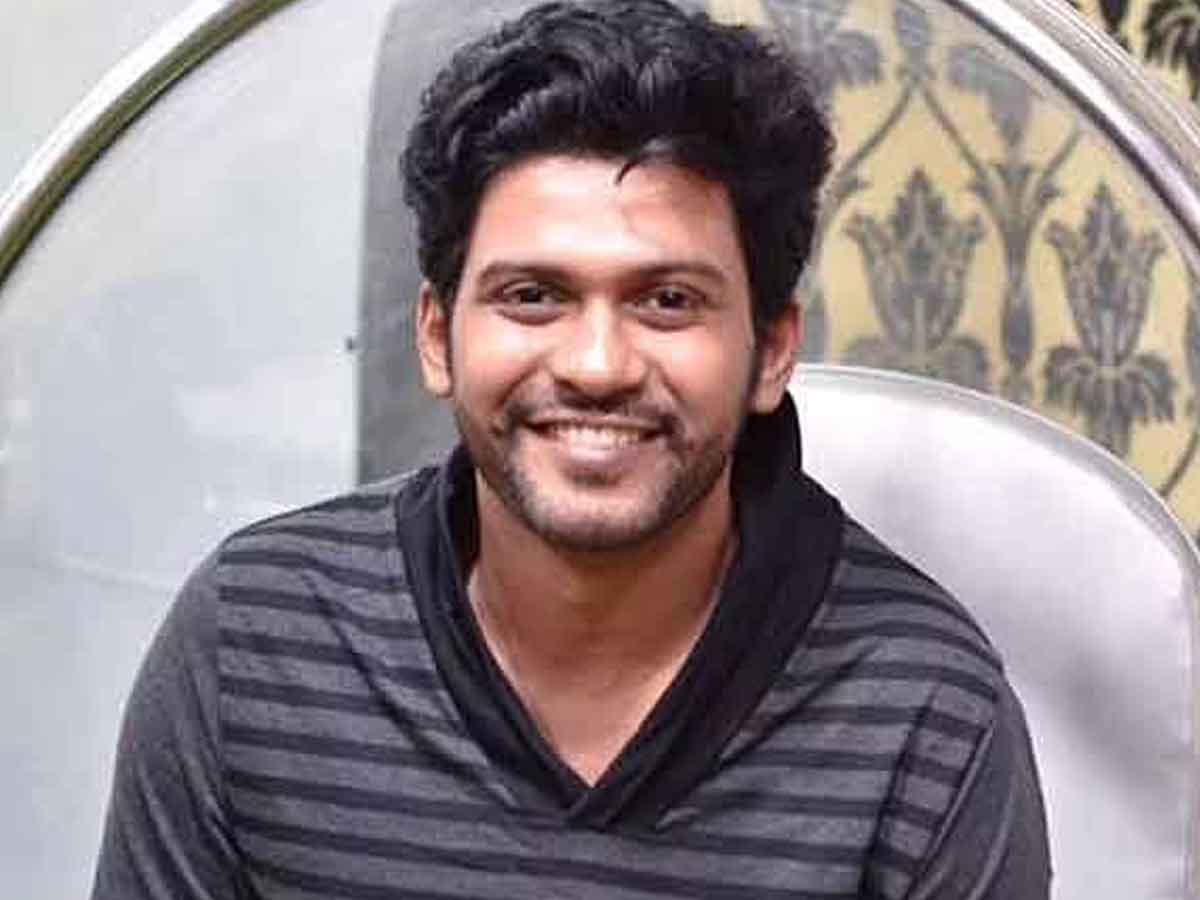 ఉద్యోగం కావాల‌ని ట్వీట్ చేసిన జాతిర‌త్నాలు హీరో.. స్పందించిన ఎవోక్