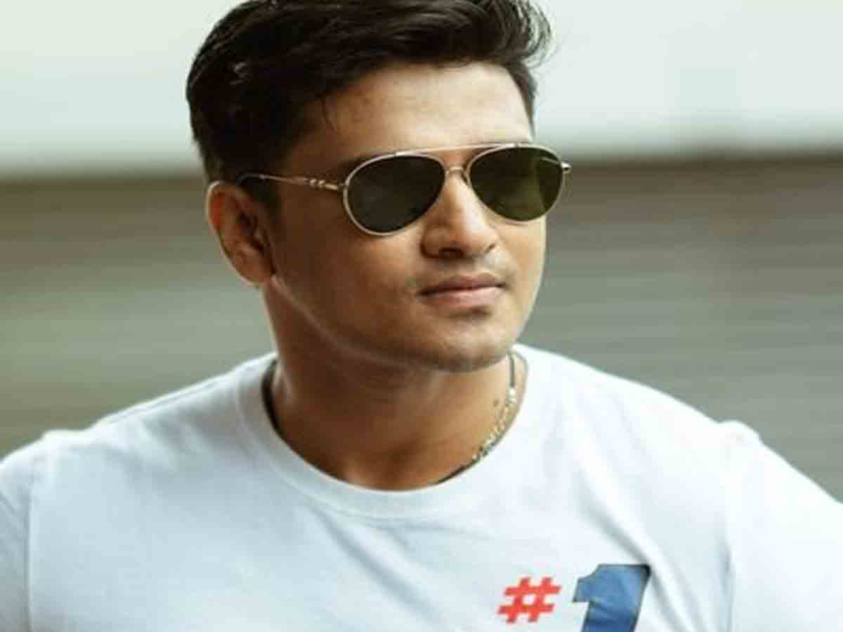 Nikhil: అమెరికా అధ్య‌క్షుడిని ‘చెప్పు తెగుద్ది వెధ‌వ’ అని తిట్టిన నిఖిల్‌