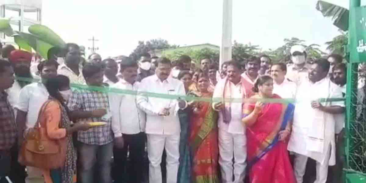 పలు అభివృద్ధి కార్యక్రమాలను ప్రారంభించిన మంత్రి నిరంజన్‌రెడ్డి