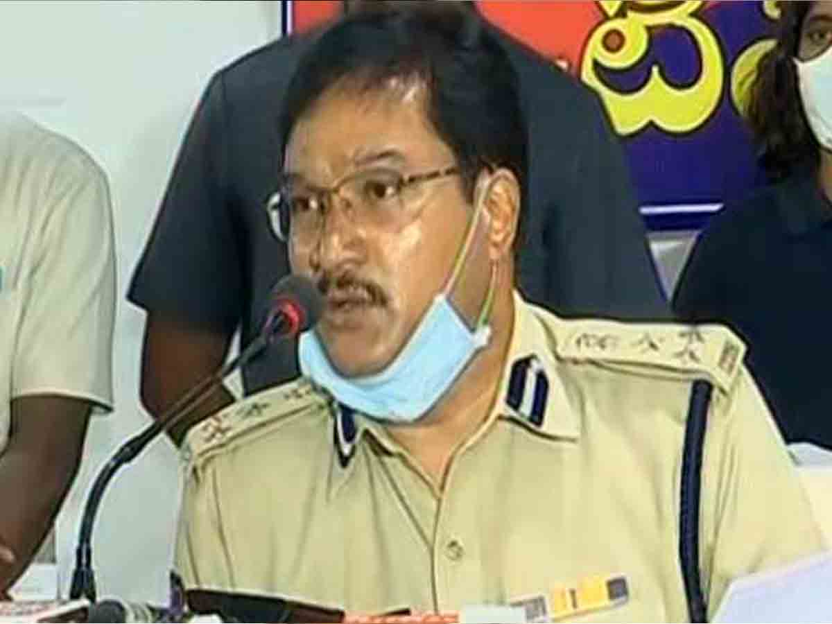 బురిడి బాబా విశ్వ చైతన్యస్వామి అరెస్టు