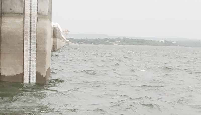 24 గంటల్లో 33 టీఎంసీలు