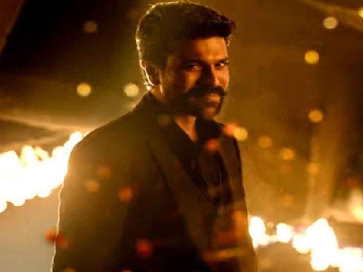 చెర్రీ మీస‌క‌ట్టుపై బాలీవుడ్ క్రిటిక్ అదిరిపోయే కామెంట్