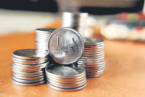 నాణేల పంపిణీకి ప్రోత్సాహం