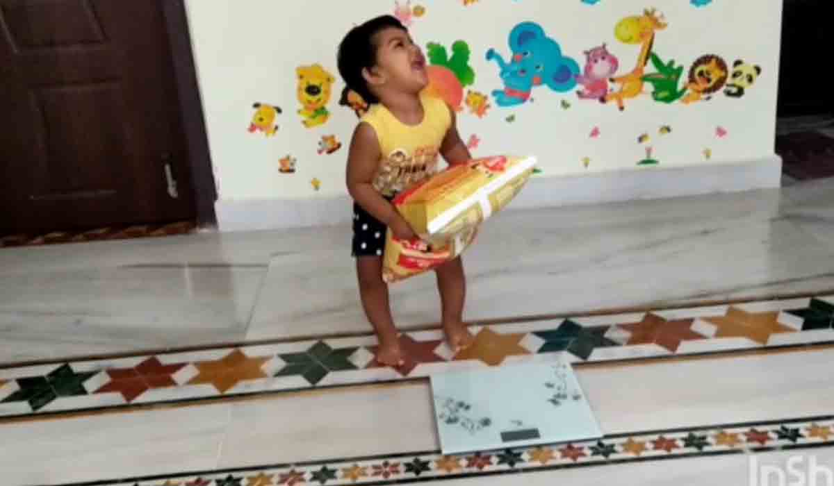 ఇంటర్నేషనల్ బుక్ ఆఫ్ రికార్డులో చోటు దక్కించుకున్న 20 నెలల చిన్నారి