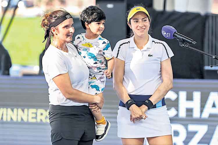 ఫైనల్లో సానియా జోడీ