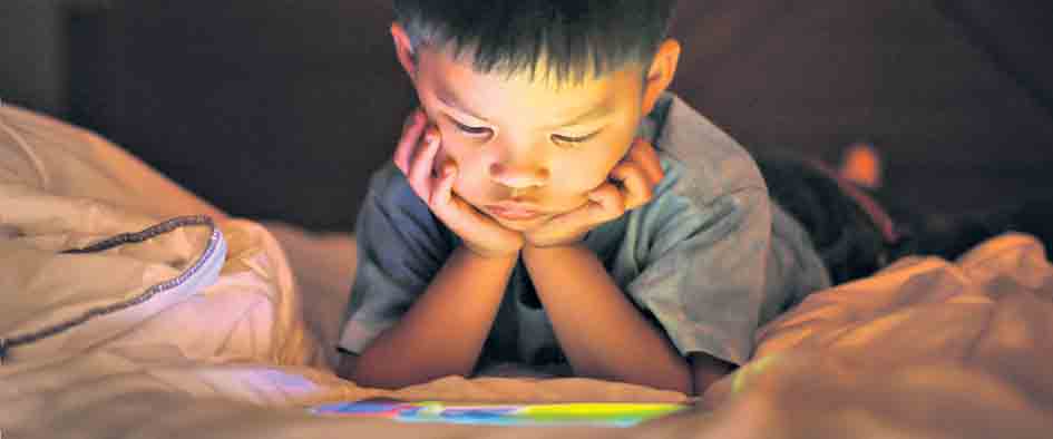 త‌ల్లిదండ్రుల‌కు హెచ్చ‌రిక‌.. డిజిటల్‌ మాధ్యమాలు ఎక్కువ‌గా వాడే పిల్ల‌ల్లో ఊబ‌కాయం ముప్పు