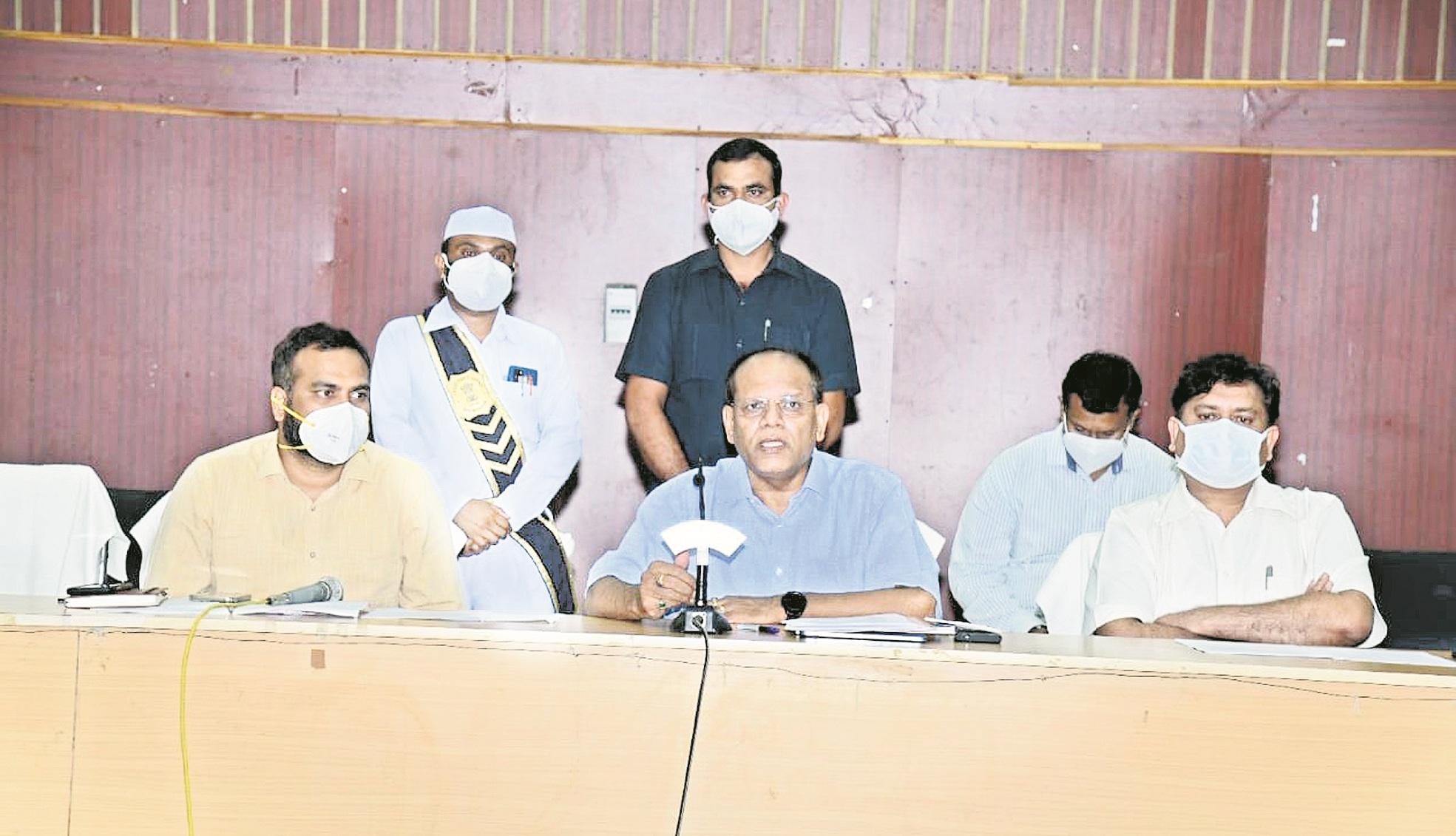 అర్హులందరికీ దళిత బంధు.. ఆందోళన చెందాల్సిన అవసరం లేదు