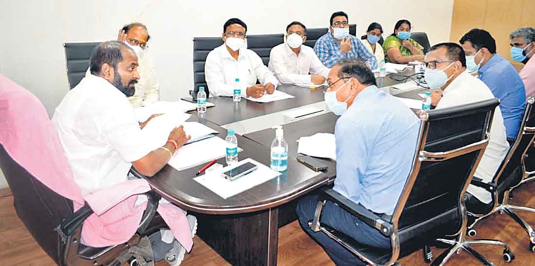 పర్యాటక దినోత్సవానికి 27.50 లక్షలు