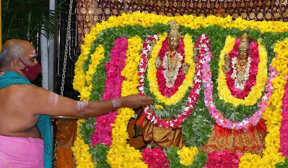 శ్రీశైలంలో మాసశివరాత్రి పూజలు