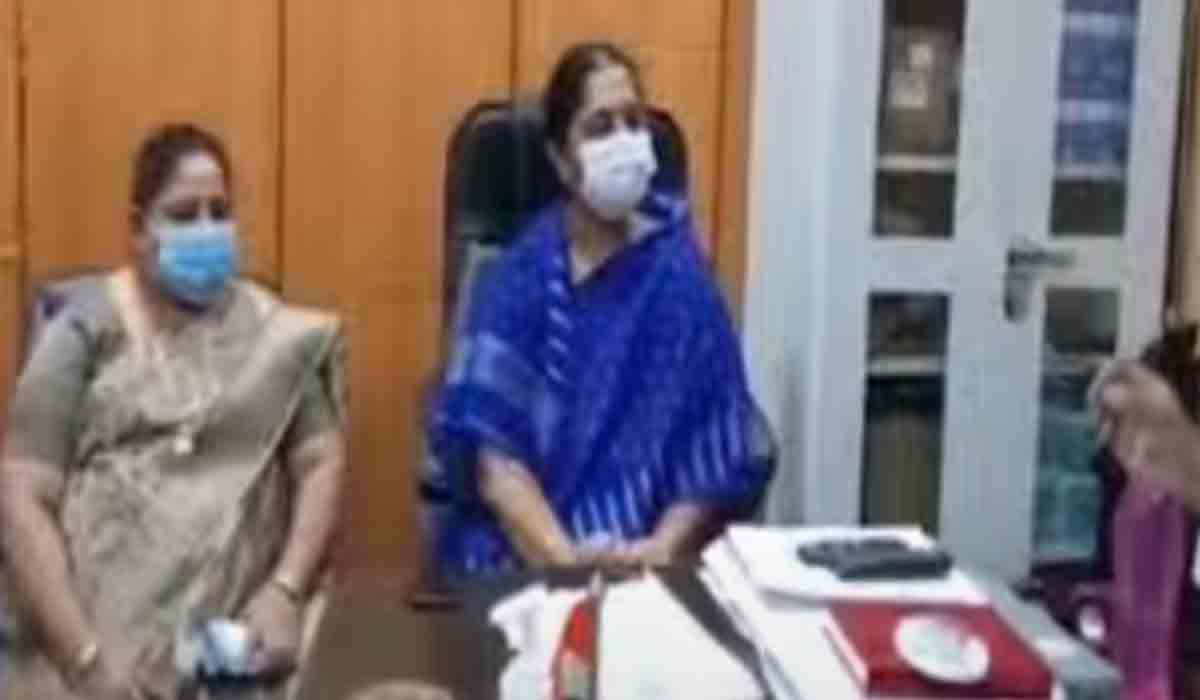 బాధిత మ‌హిళ‌ల‌కు ప్ర‌భుత్వం అండ‌.. దోషుల‌పై క‌ఠిన చ‌ర్య‌లు : సునీతా ల‌క్ష్మారెడ్డి