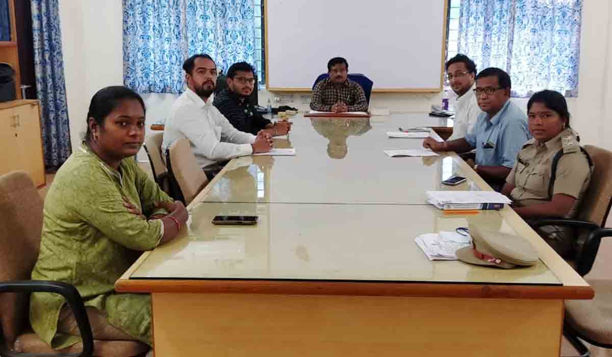 రవాణాశాఖ కార్యాలయాన్ని సందర్శించిన సుప్రీంకోర్టు రోడ్డు భద్రతా కమిటీ