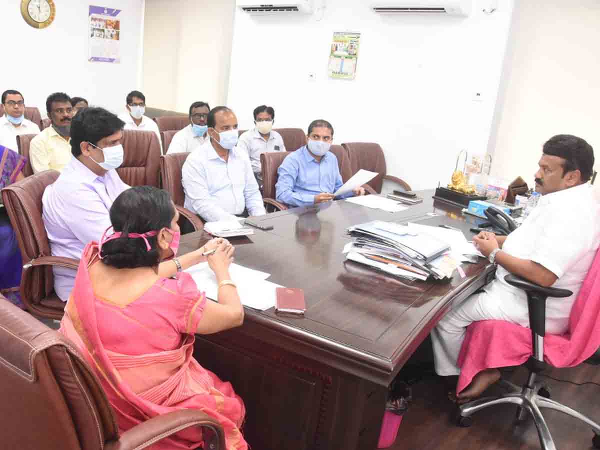 మత్స్యకారులకు ప్రభుత్వం అండగా ఉంటది : మంత్రి తలసాని