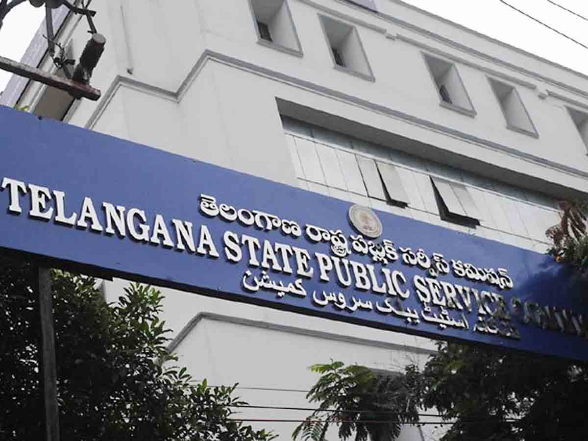 టీఎస్‌పీఎస్సీ : సీనియ‌ర్‌ & జూనియ‌ర్ అసిస్టెంట్ క‌మ్ టైపిస్ట్ ప‌రీక్ష వాయిదా