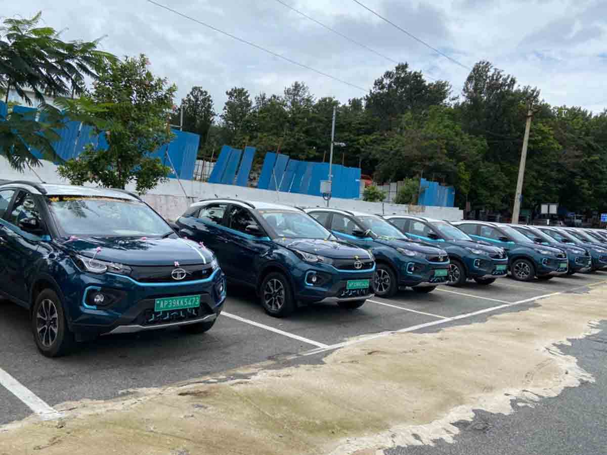 Electric vehicles : ఎలక్ట్రిక్ వెహికిల్స్‌ కొనుగోలు చేసిన టీటీడీ