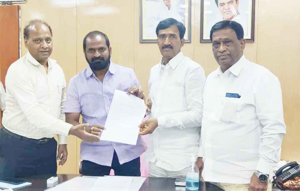 గజ్వేల్‌లో ఫుట్‌బాల్‌ అకాడమీ