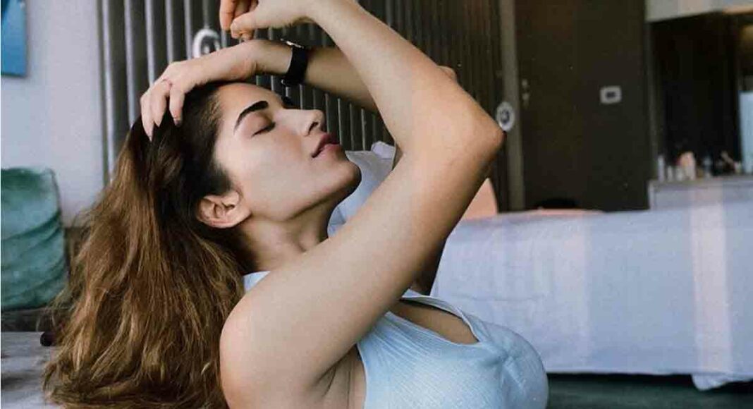 హీటెక్కిస్తున్న ‘హిట్’ బ్యూటీ