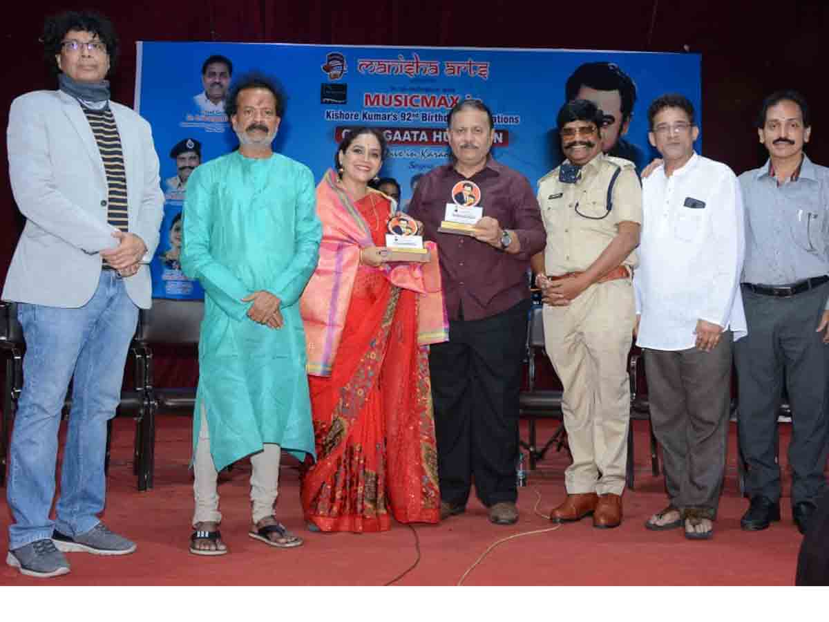 ప్రజలు మెచ్చిన గాయకుడు కిషోర్‌కుమార్‌