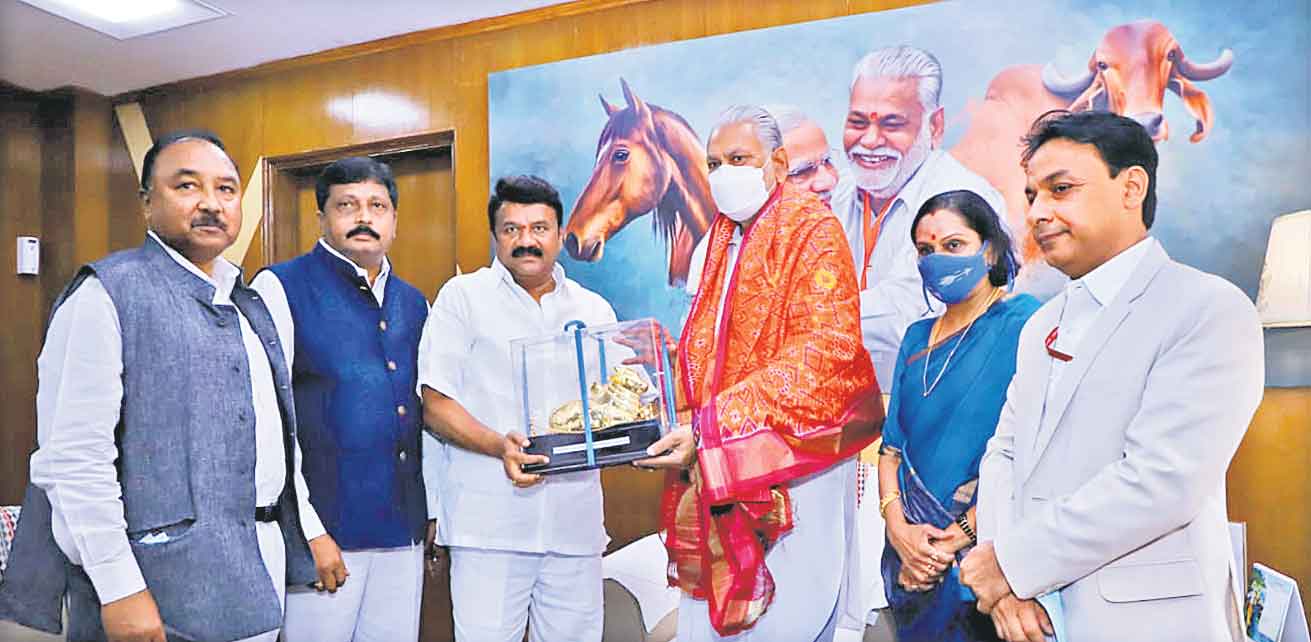 కేంద్ర వాటా 236 కోట్లు ఇవ్వండి