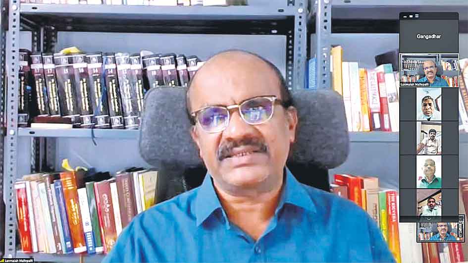 దళితయజ్ఞంలో రిటైర్డ్‌ ఉద్యోగులు