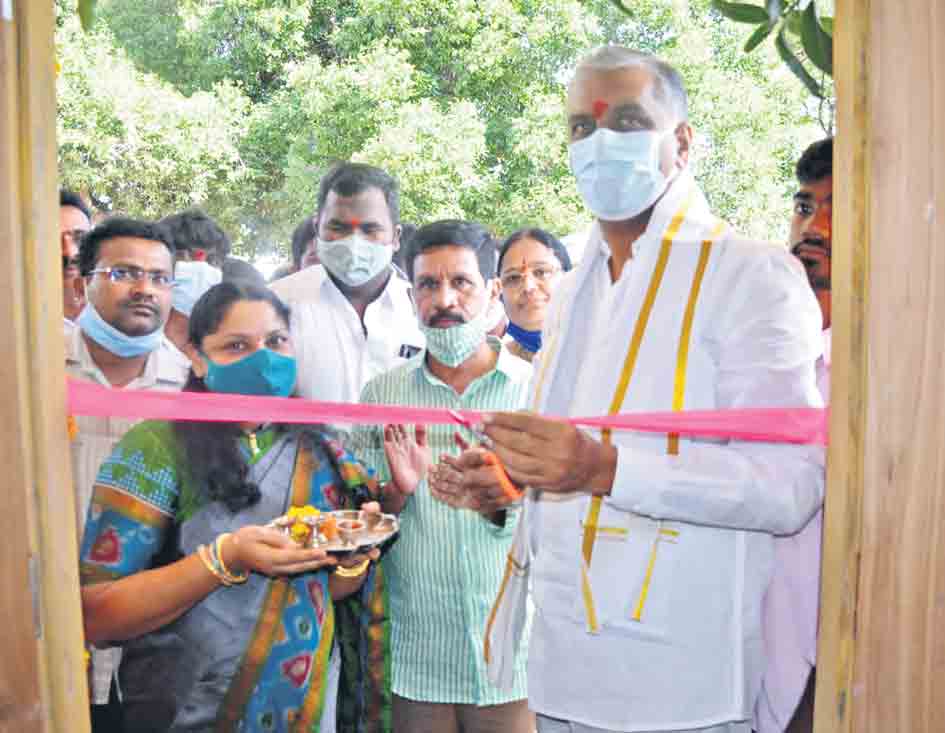 అందంగా ఆహ్లాదంగా..