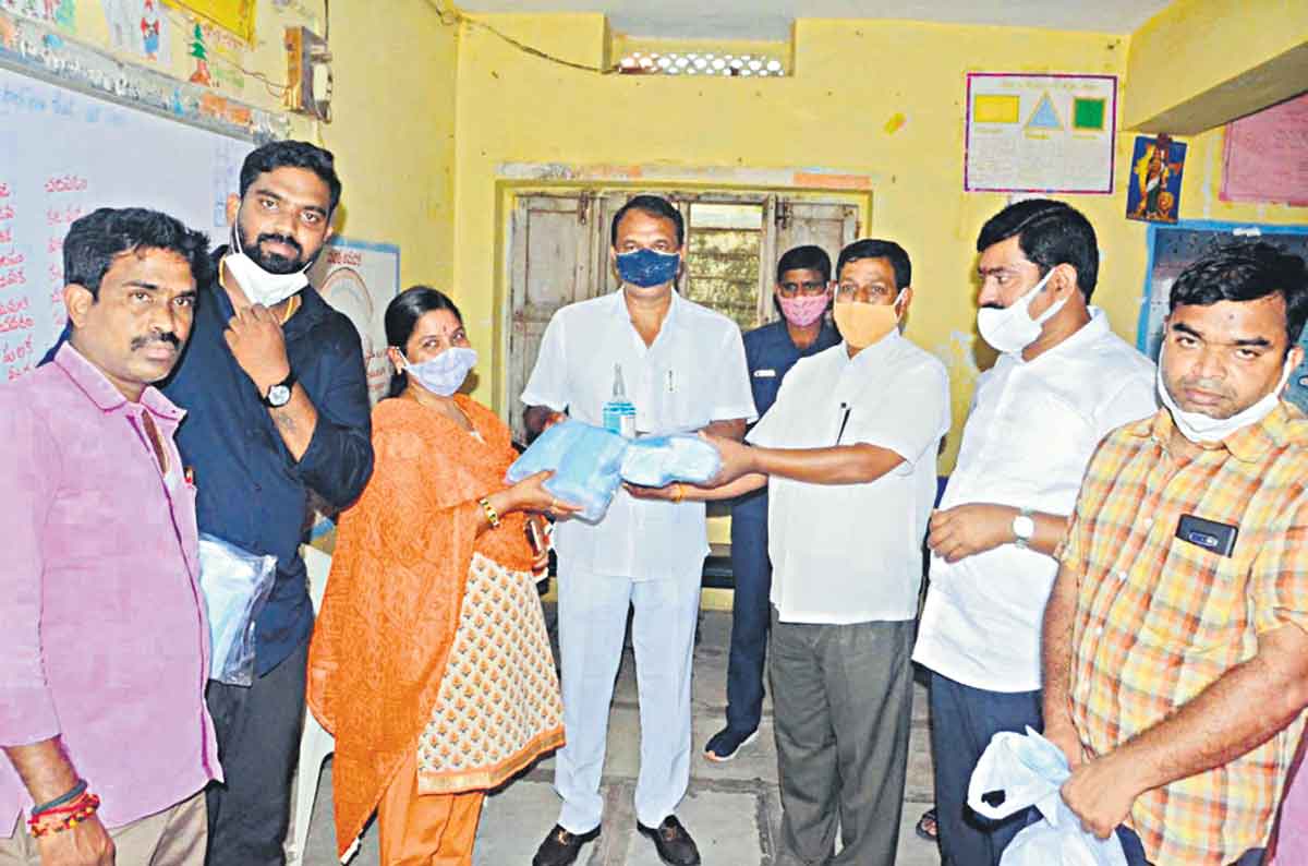 ప్రభుత్వ బడిలో నాణ్యమైన విద్యాబోధన