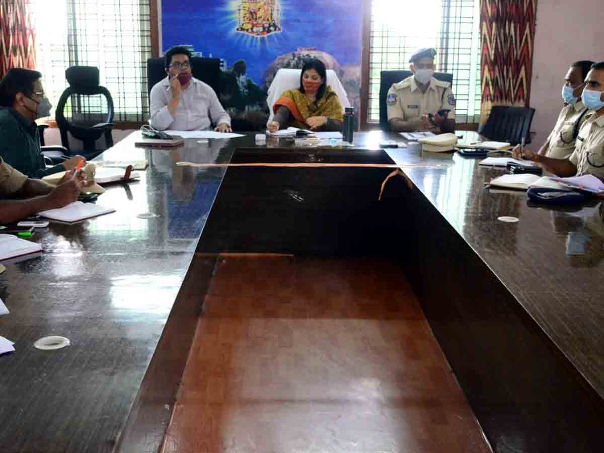 గణేశ్ ఉత్సవాలు.. కొవిడ్ నిబంధనలు తప్పనిసరి: భువనగిరి కలెక్టర్