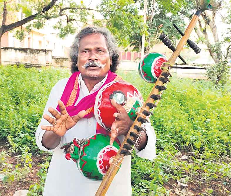 కిన్నెర కళాకారుడికి పవన్‌ కల్యాణ్‌ సాయం