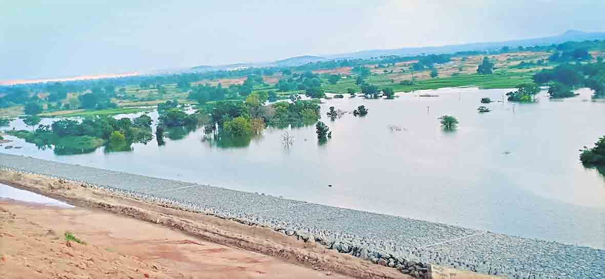 గౌరవెల్లి రిజర్వాయర్‌కు అడ్డుపుల్లలు!