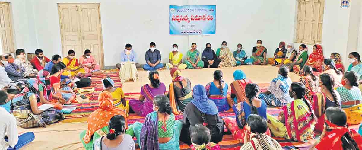 అతివలకు ఆర్థిక స్వావలంబన