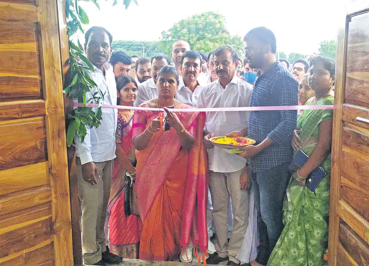 సీఎం కేసీఆర్‌ కృషితో తూప్రాన్‌ అభివృద్ధి