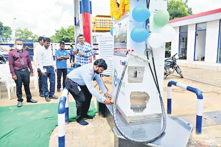 మొయినాబాద్‌లో మేఘా సీఎన్‌జీ స్టేషన్‌