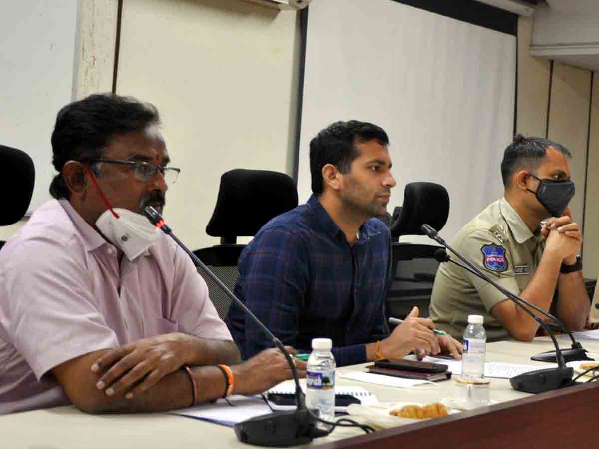 Shadnagar : ప్రశాంత వాతావరణంలో ఉత్సవాలను జరుపుకోవాలి