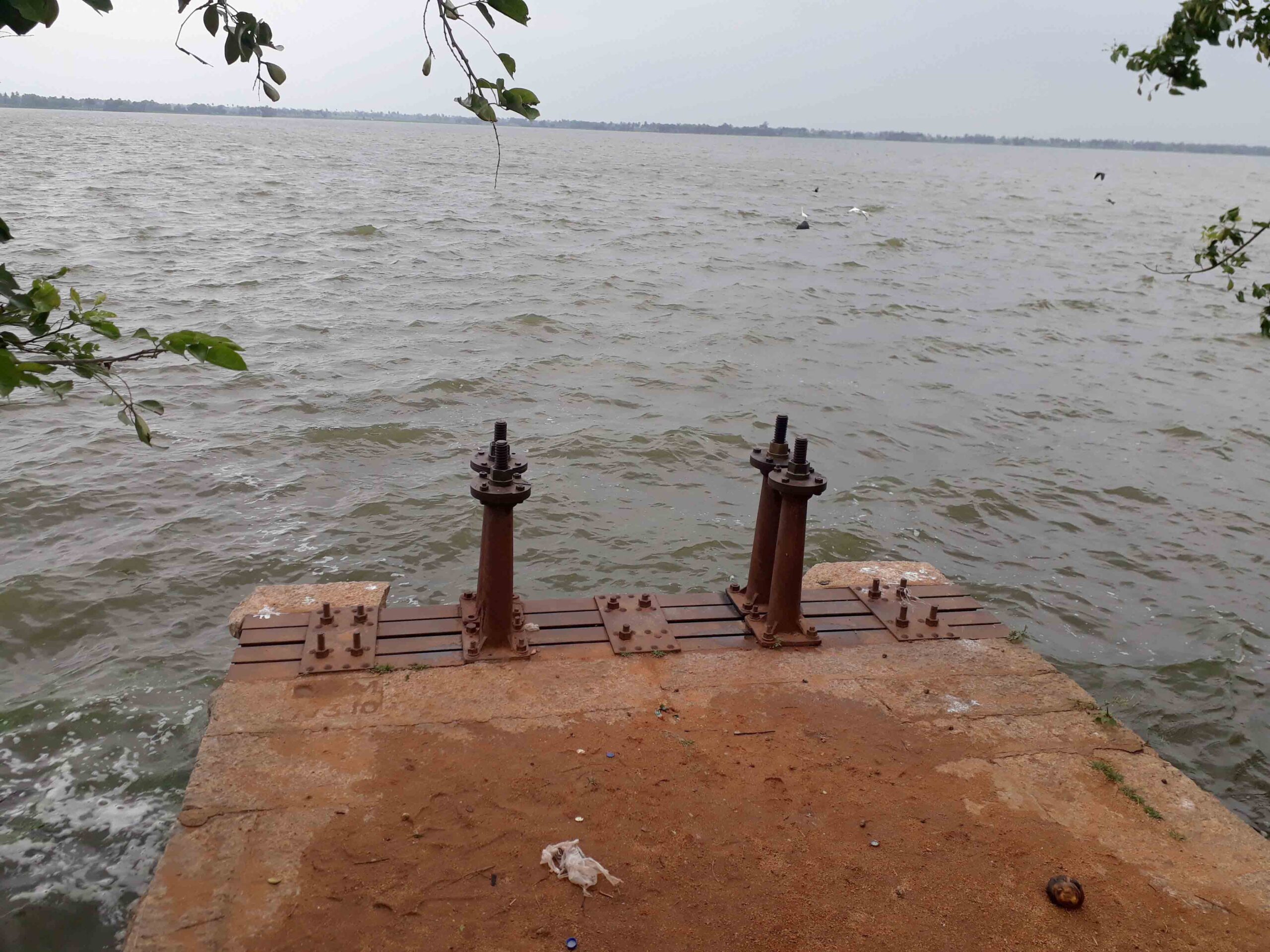 Shaligauraram: అలుగుపోస్తున్న శాలిగౌరారం ప్రాజెక్టు