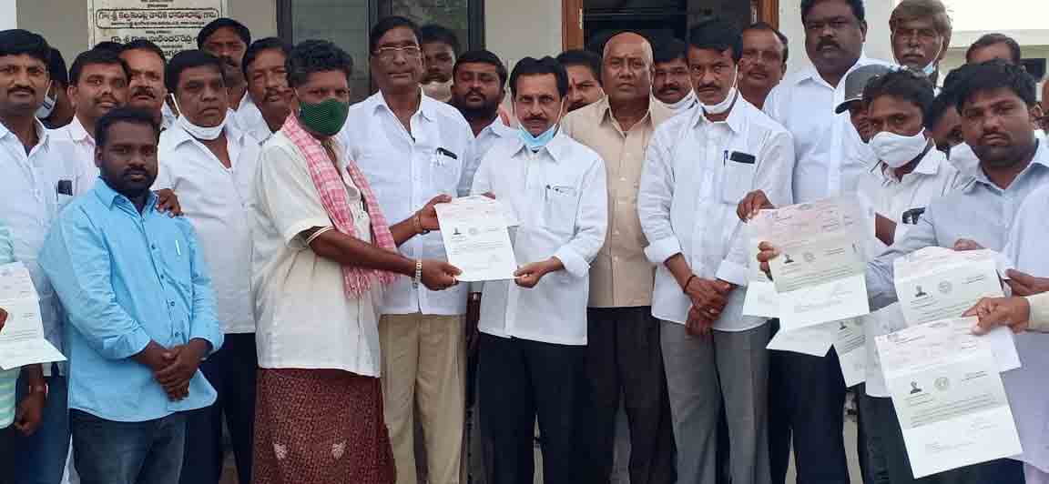 Devarakonda: పేద ప్రజలకు భరోసా సీఎం సహాయనిధి.. ఎమ్మెల్యే రవీంద్రకుమార్