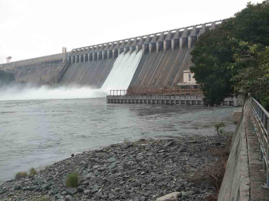 Nagarjuna Sagar: 4 గేట్ల ద్వారా నీటి విడుదల
