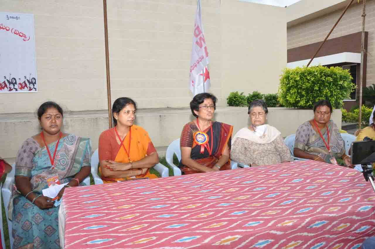 దేశంలో హింస, అశాంతికి ఆర్ఎస్ఎస్, బీజేపీయే కారణం : మరియం దావలే