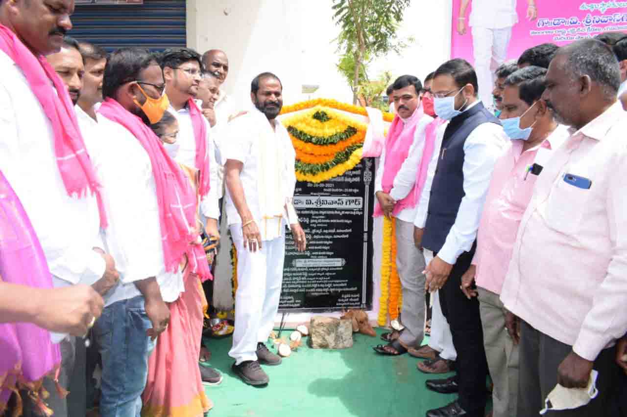 Mahbubnagar: పరిసరాలను శుభ్రంగా ఉంచుకోవాలి: మంత్రి డా.వీ.శ్రీనివాస్‌గౌడ్