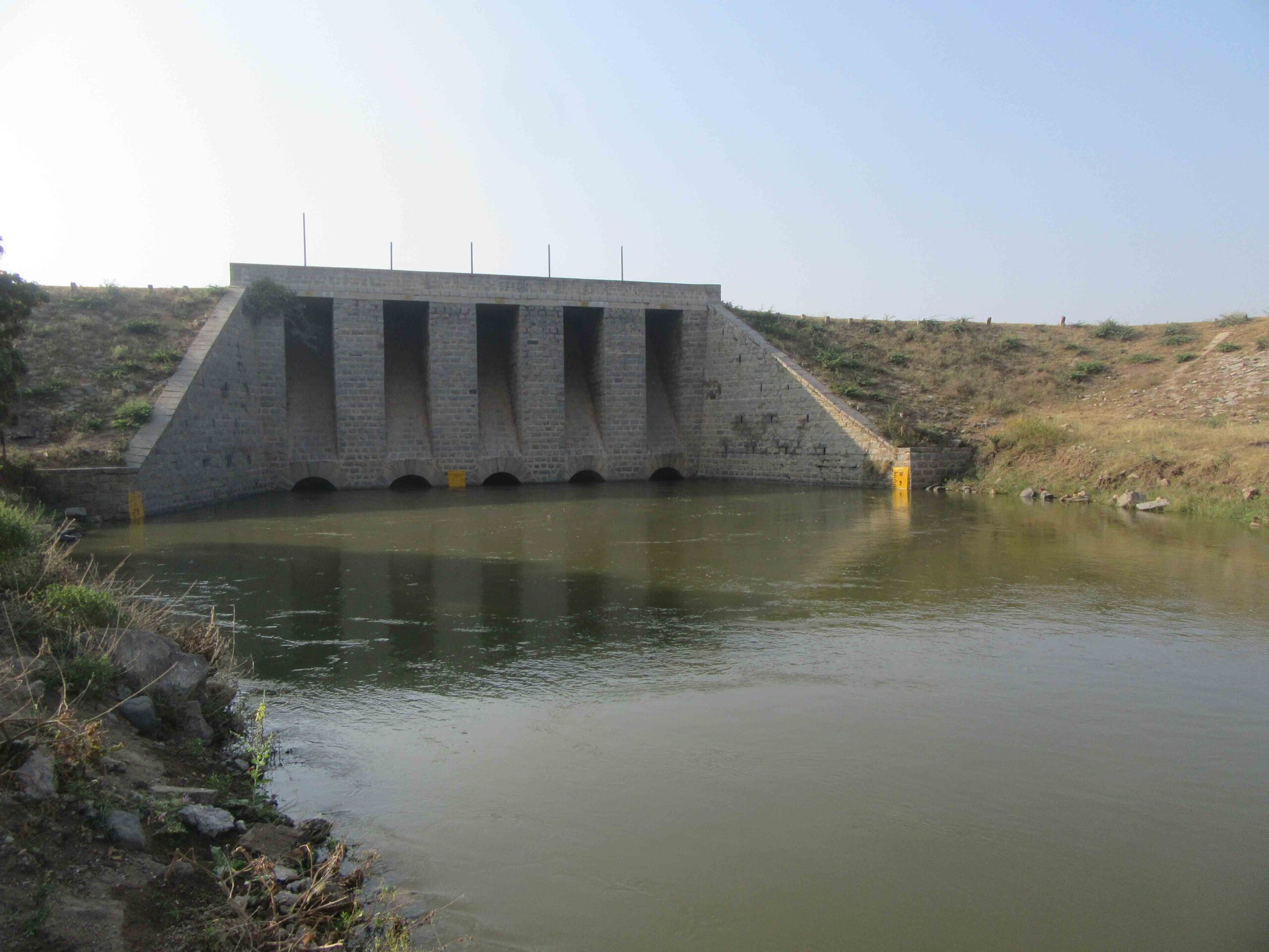 Aiza: తుంగభద్ర డ్యాంకు స్వల్పంగా వరద